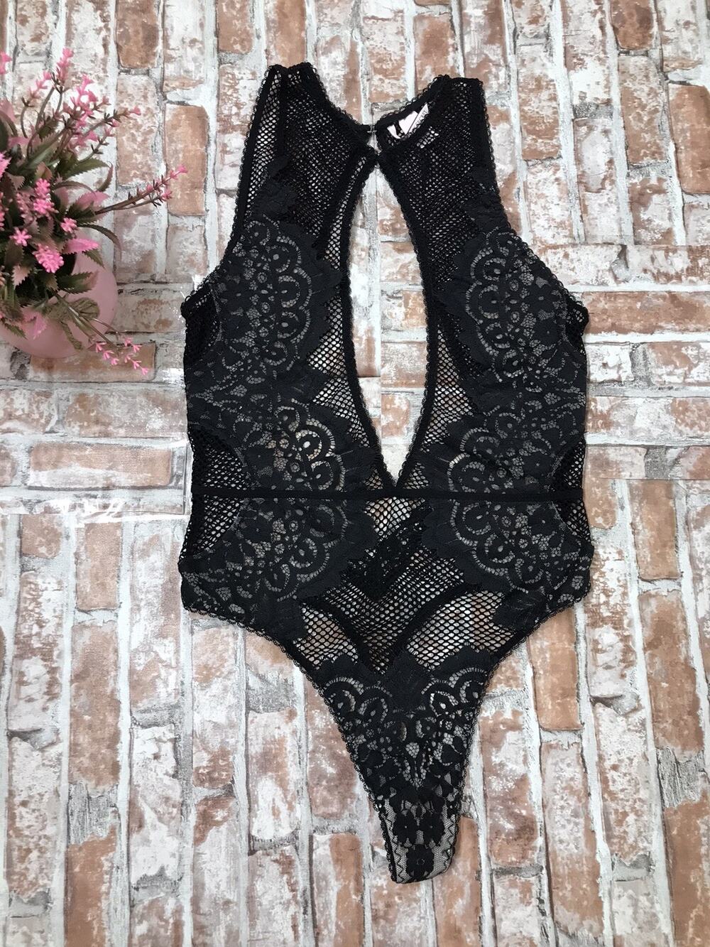 2015 Victoria Secret Sexy Body Suit Sz Small Black Floral Eyelash Lace Fishnet